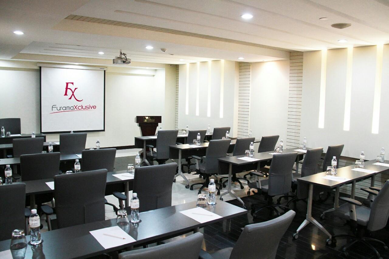 Khách sạn Furamaxclusive Sathorn,