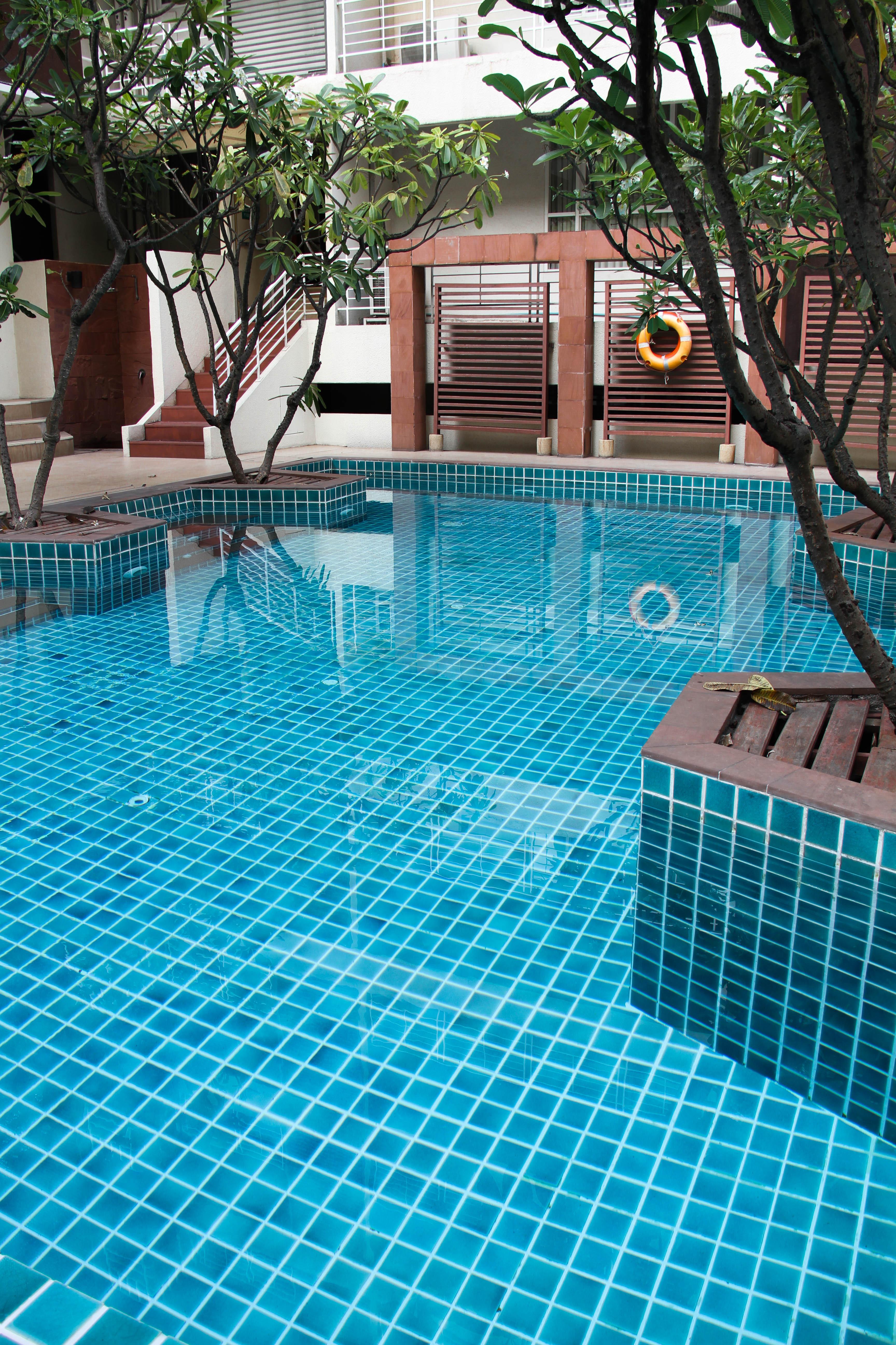 Furamaxclusive Sathorn, Khách sạn 4*