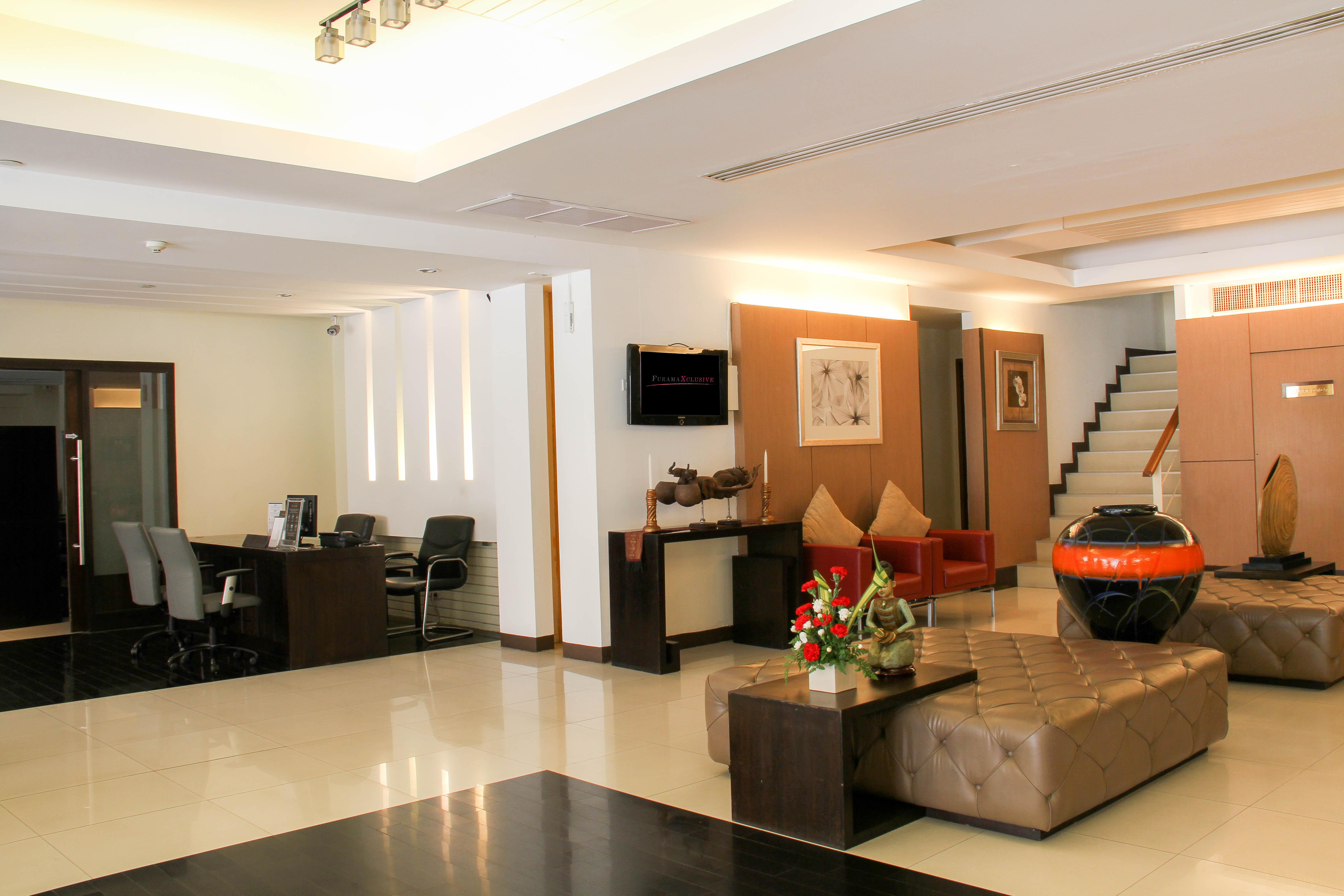 Furamaxclusive Sathorn, Khách sạn 4*