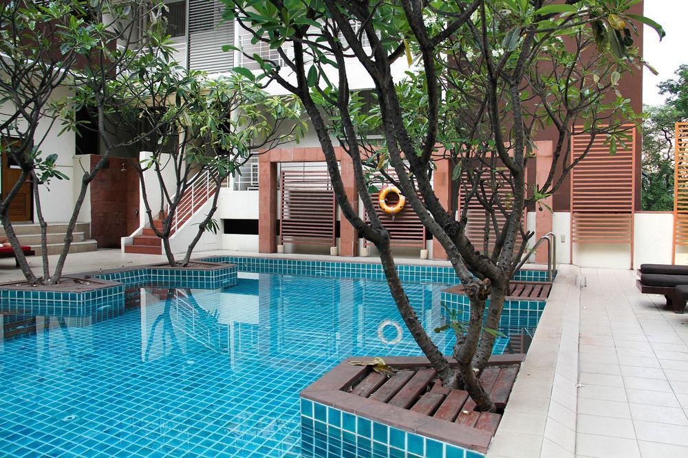 Khách sạn Furamaxclusive Sathorn,
