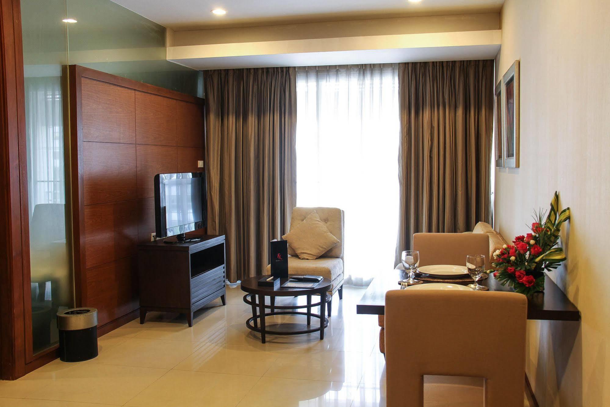 Khách sạn Furamaxclusive Sathorn, 4*
