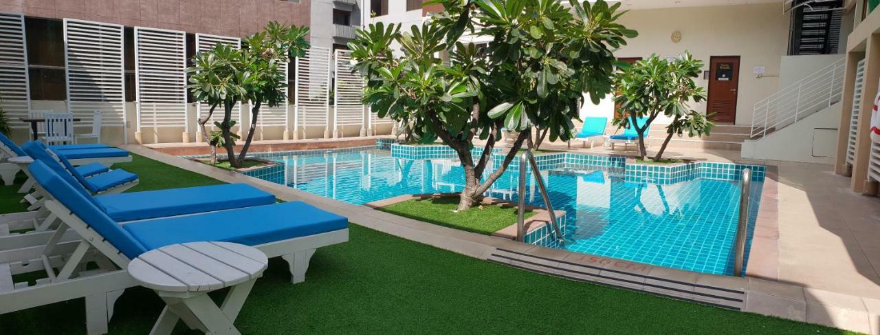 Furamaxclusive Sathorn, Khách sạn